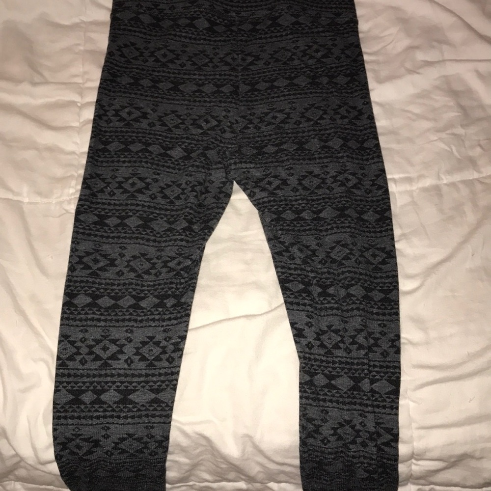 American Eagle Patterned Leggings. - image 1